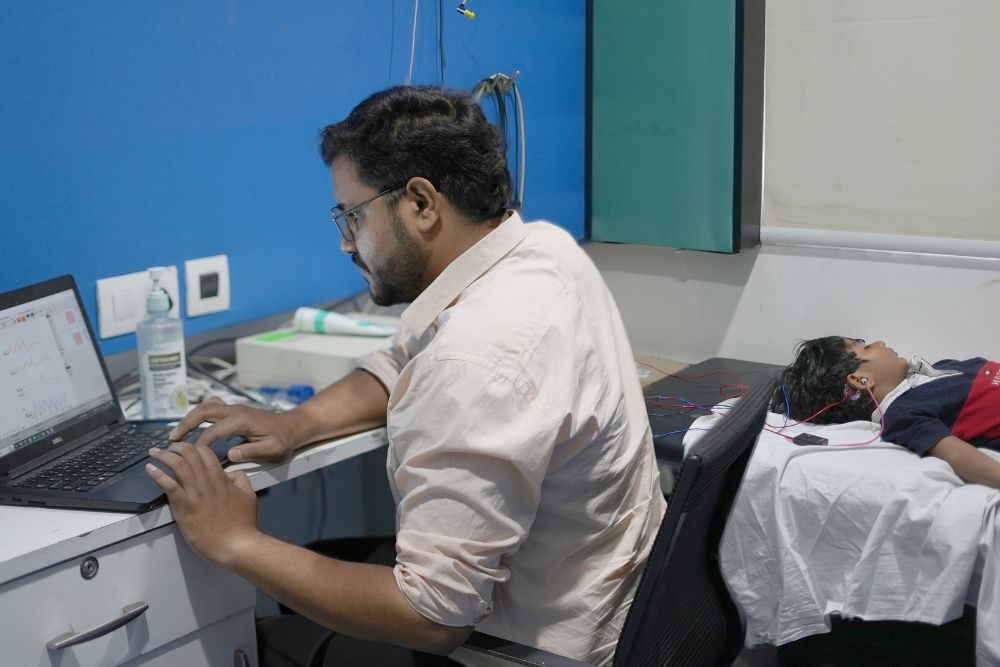 Audiology Therepist - Cochlear Implant Specialist in Hyderabad - Image of Audiologist